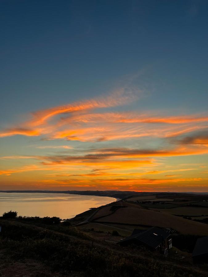 Sunset Sea View Chalet With Hot Tub Torpoint Buitenkant foto