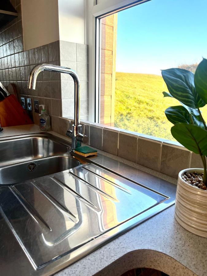 Sunset Sea View Chalet With Hot Tub Torpoint Buitenkant foto
