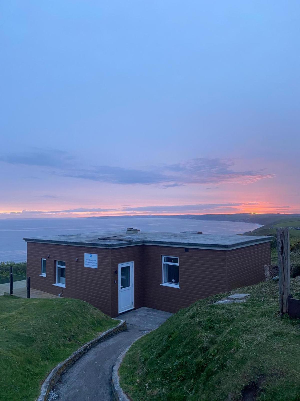 Sunset Sea View Chalet With Hot Tub Torpoint Buitenkant foto