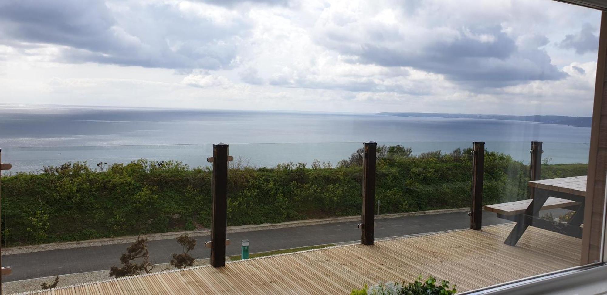 Sunset Sea View Chalet With Hot Tub Torpoint Buitenkant foto